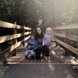 Meet your Posher, Emily